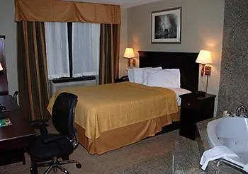 Quality Inn Jamaica Airtrain New York 2*,