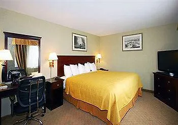 Quality Inn Jamaica Airtrain New York Hotel