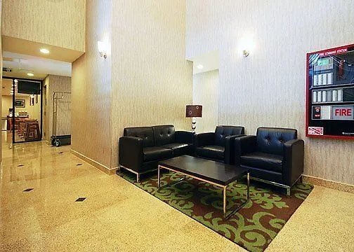 Quality Inn Jamaica Airtrain New York